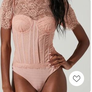 NWOT Astr Lacie Illusion Lace Bodysuit in Dusty Pink Bustier Bodysuit Sz XL